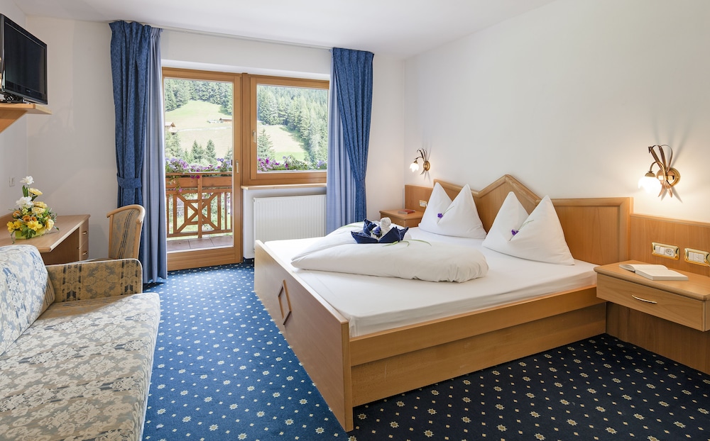 Hotel Bergkristall 11/50
