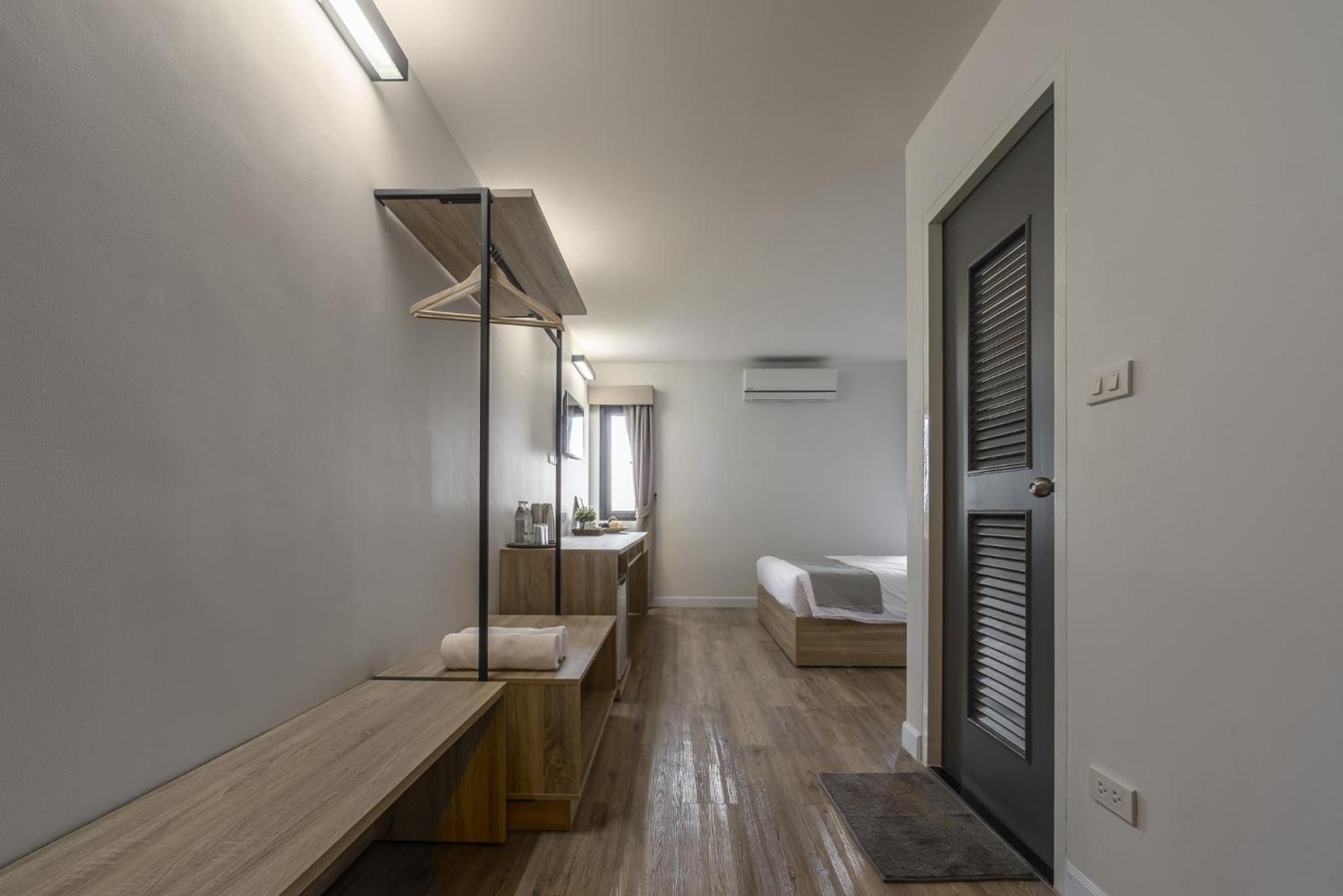 Carnation Residence 36/50