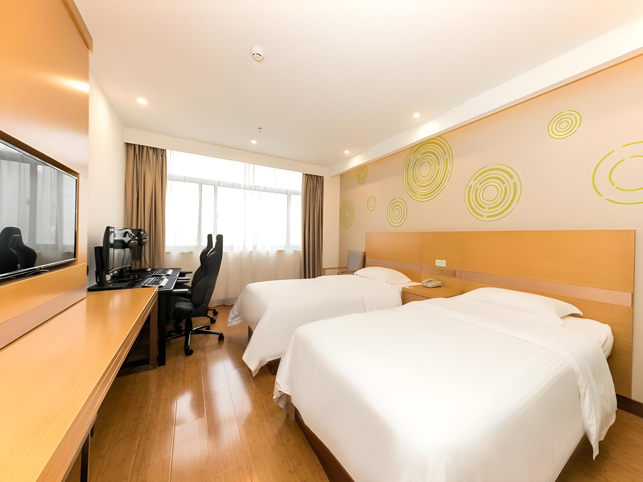BUSINESS, SUPERIOR, TWIN BEDS