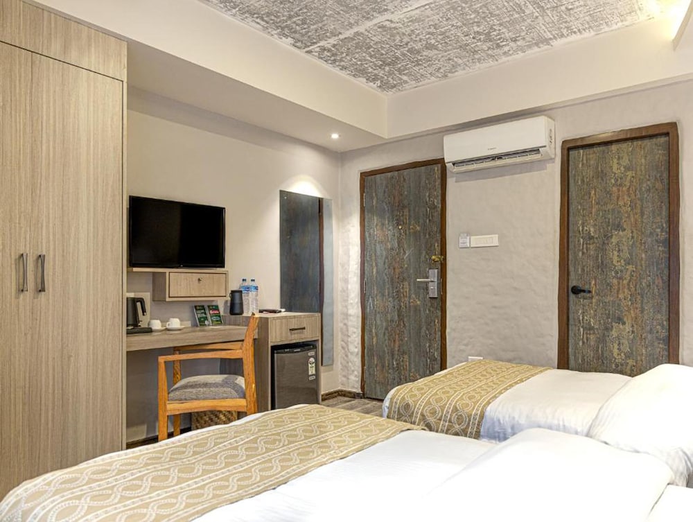 Vastu Boutique Hotel 17/40