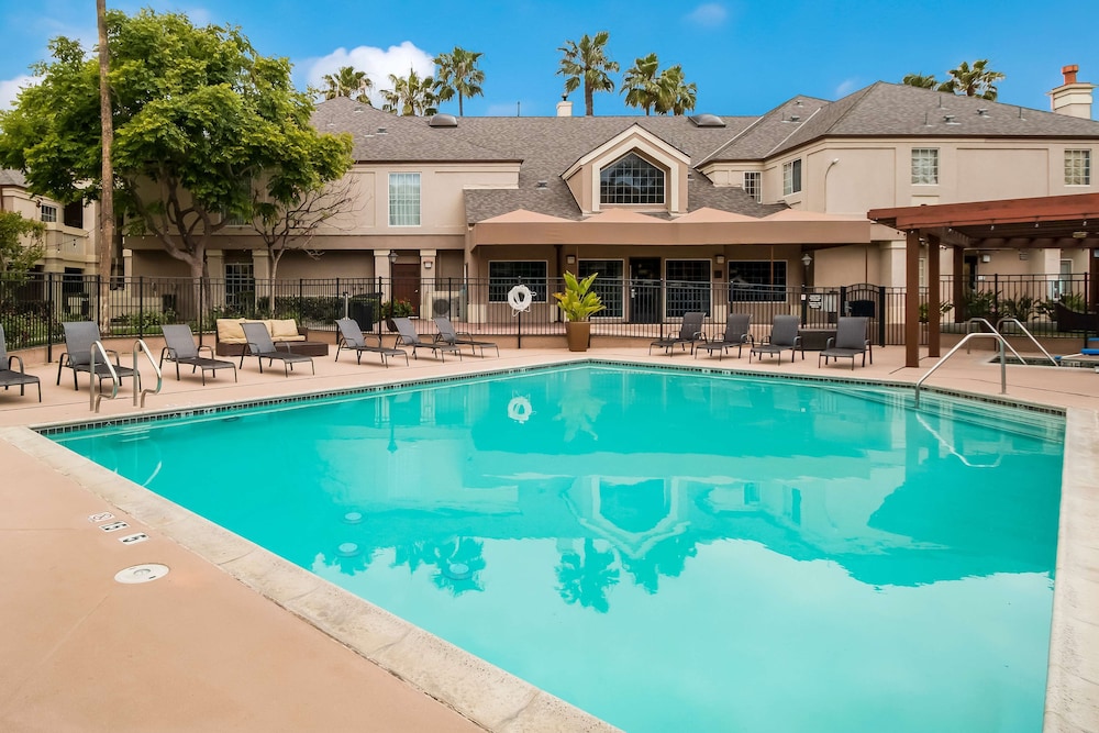 Sonesta ES Suites Torrance Redondo Beach 6/56