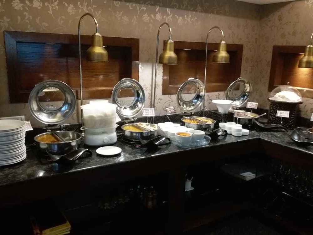 Hotel Royal Cliff 24/50