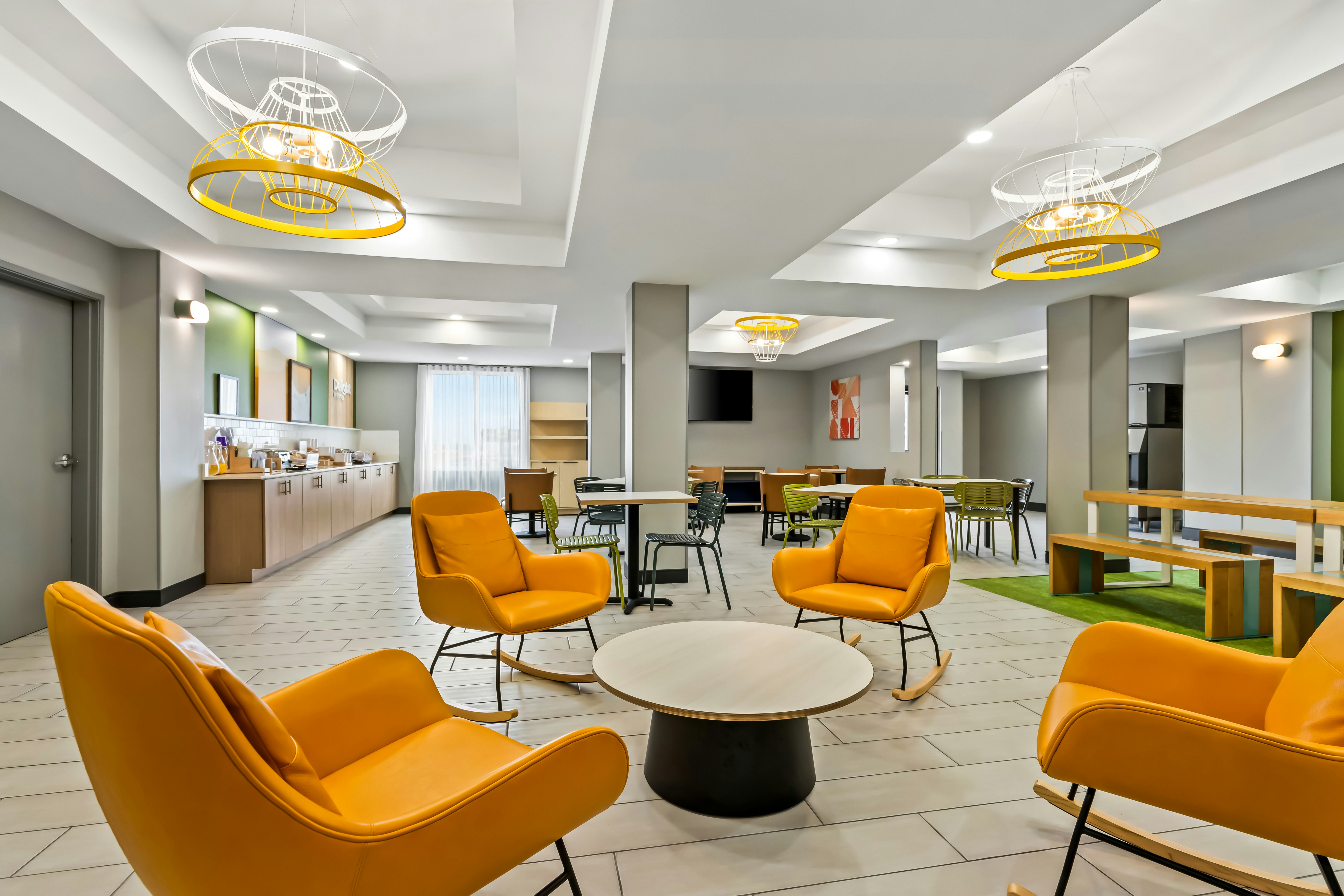 Spark by Hilton Catoosa Tulsa 18/26