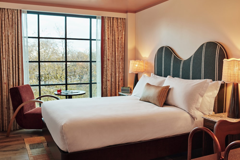 Room at The Hoxton Shepherds Bush, LONDON