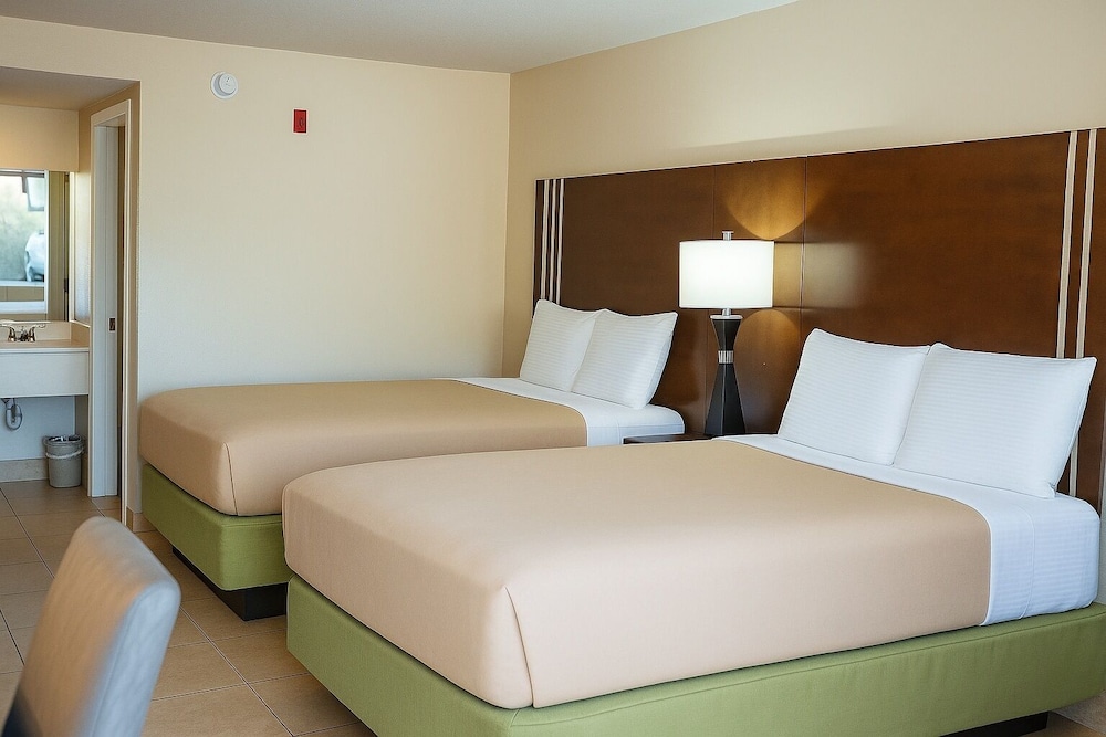 Serena Inn 8/24