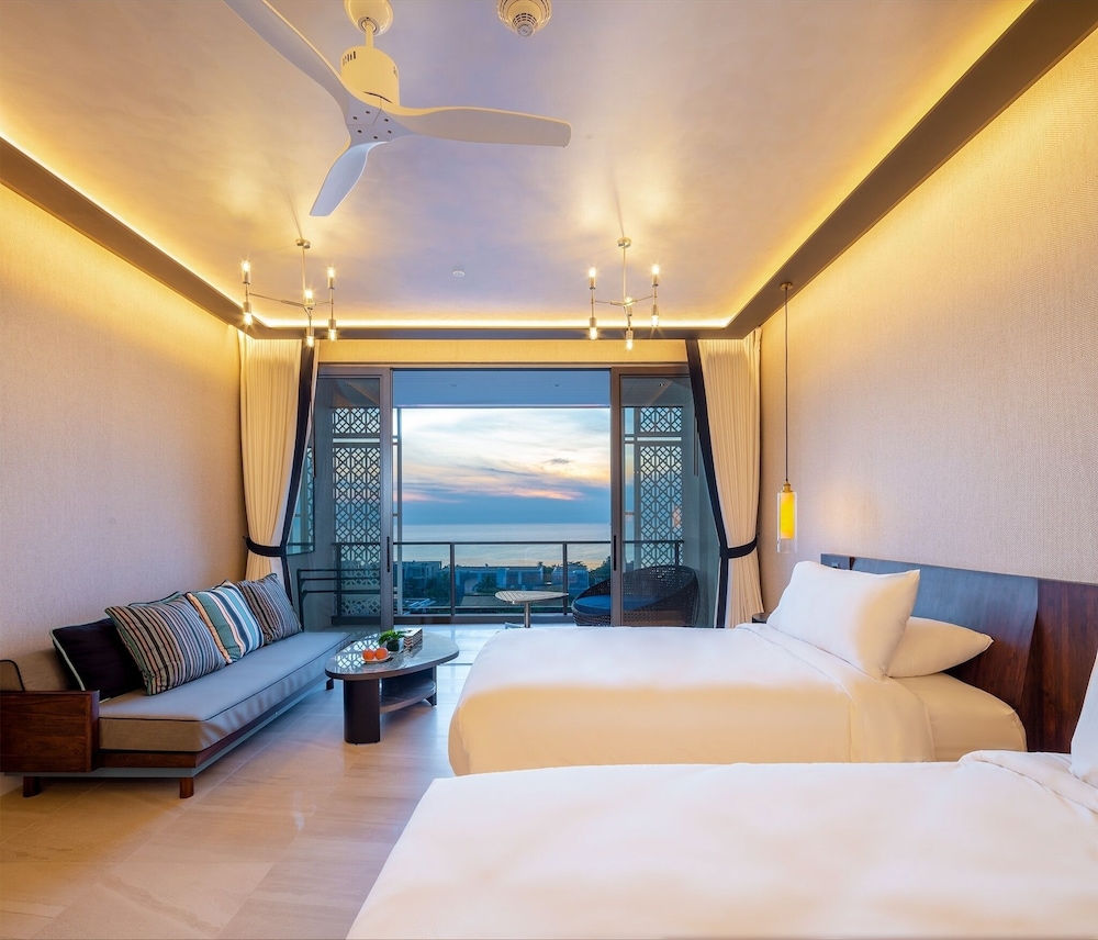 Baba Beach Club Hua Hin Luxury Pool Villa Hotel by Sri Panwa 11/51