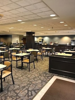 Wingate by Wyndham Pueblo 17/24