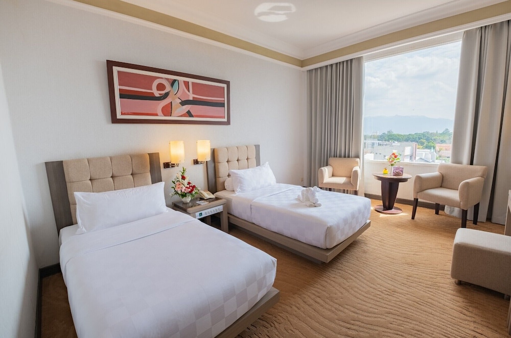 Grand Wahid Hotel Salatiga 14/61