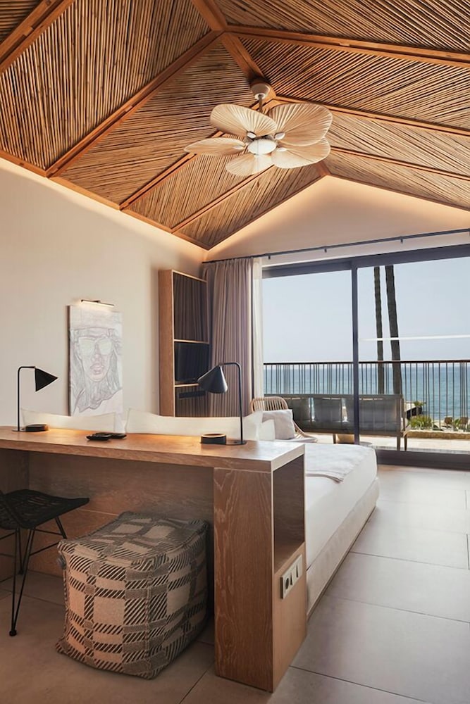 Day One Beach Resort and Spa 15/50