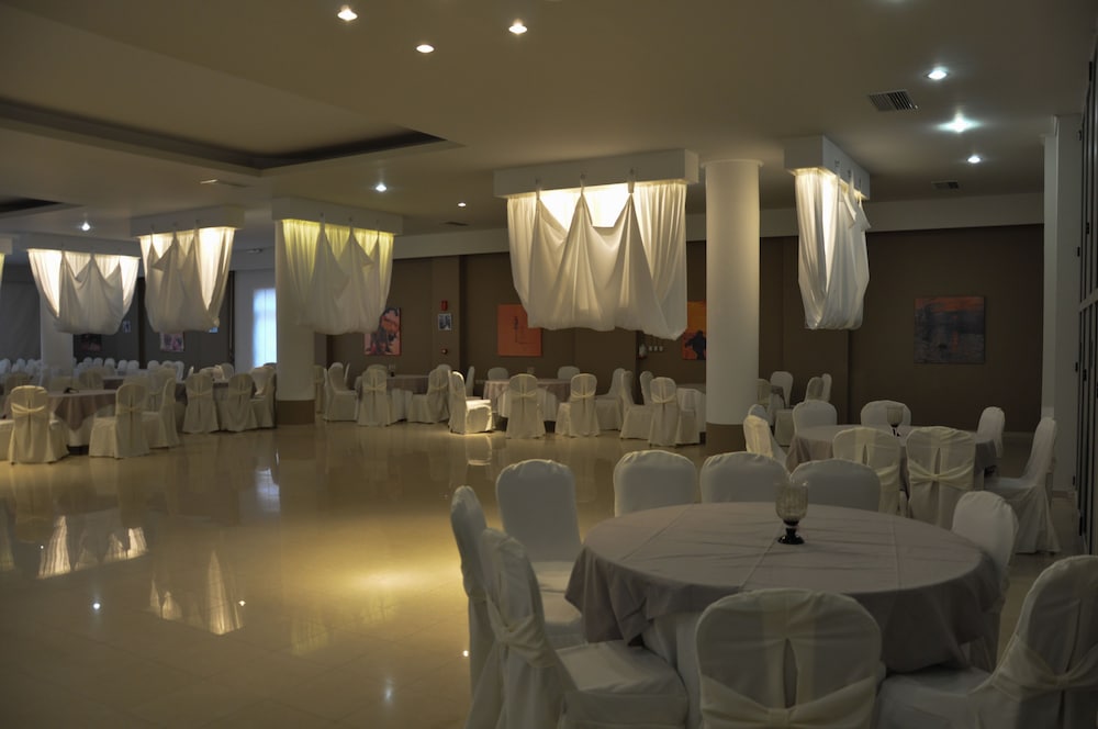 Arta Palace Hotel 44/52