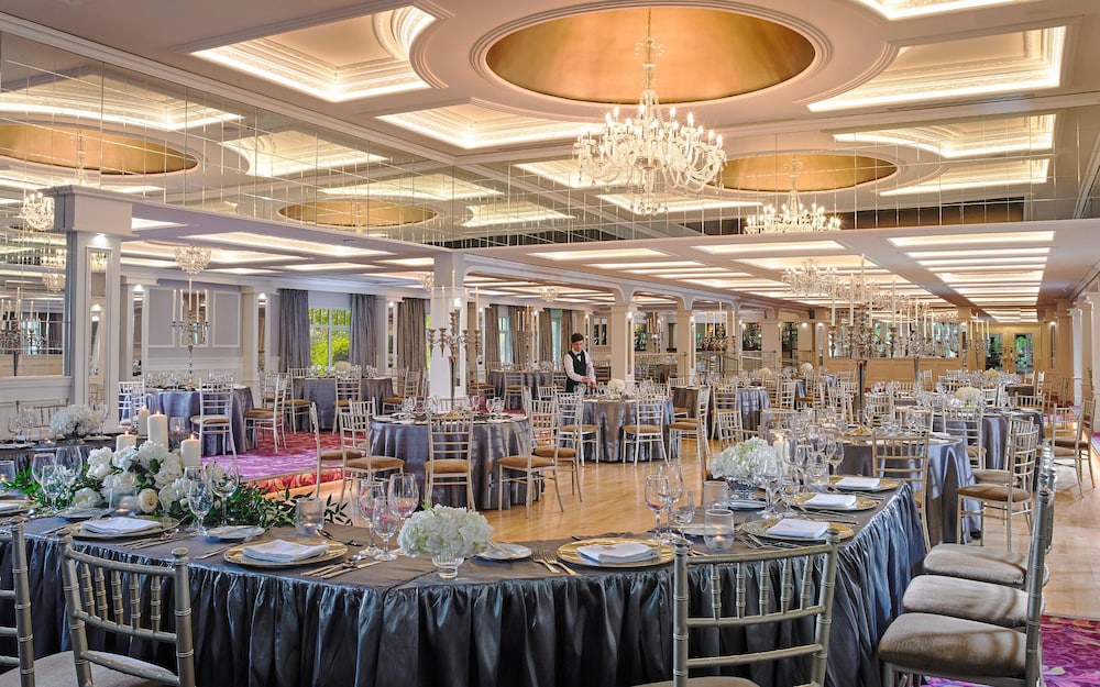 Fitzgeralds Woodlands House Hotel 28/36