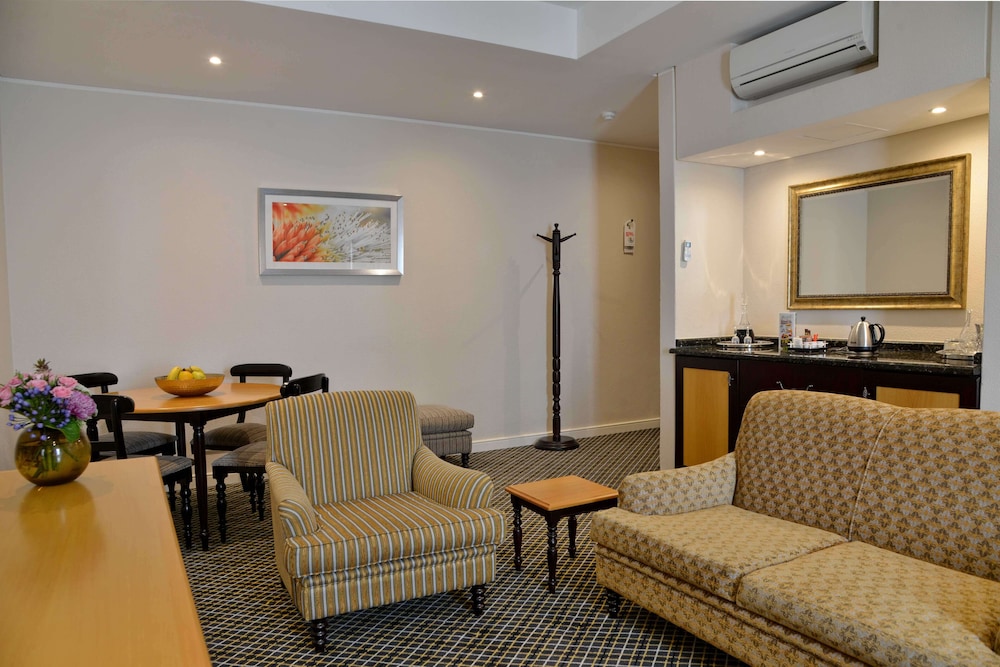 City Lodge Grandwest 30/46