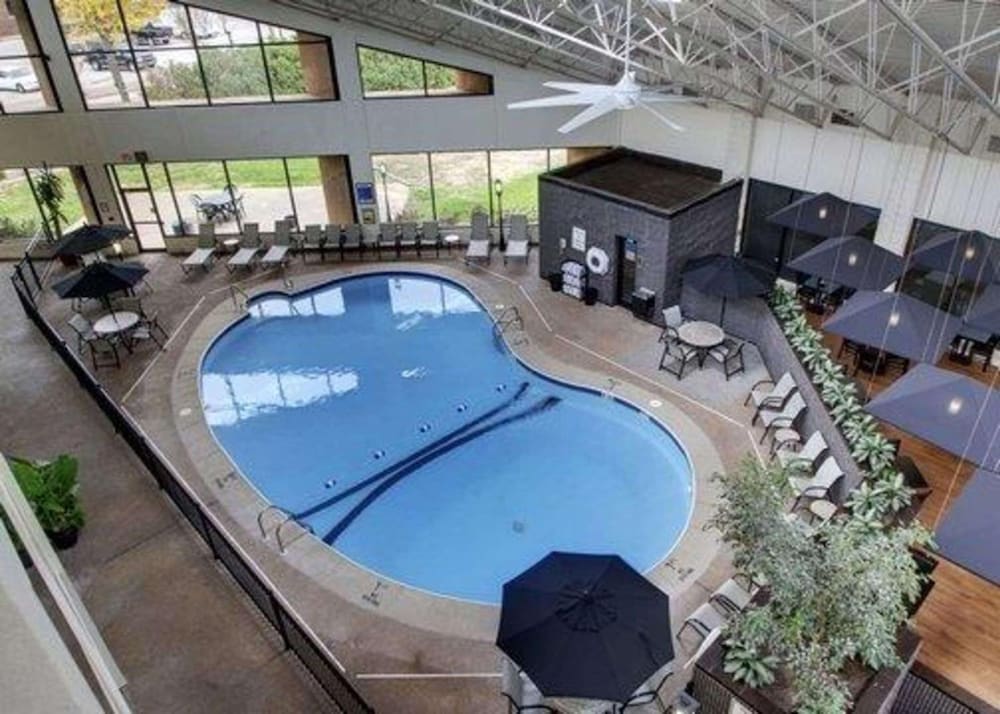 DoubleTree by Hilton Quincy 44/77