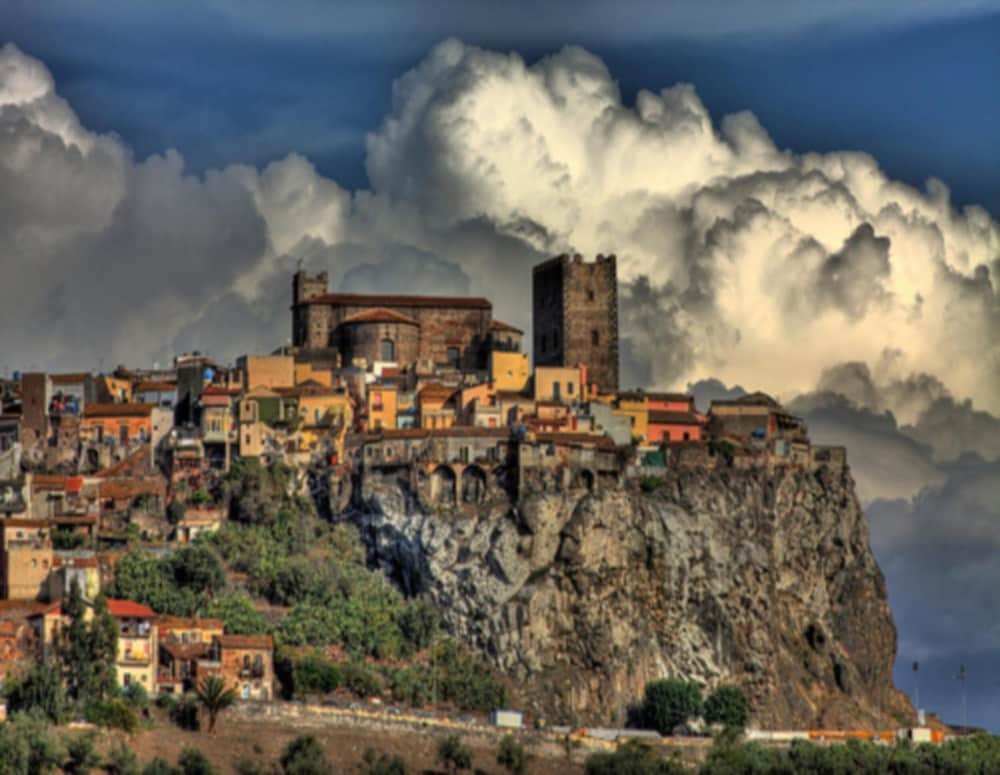 Valle degli Ulivi 27/30