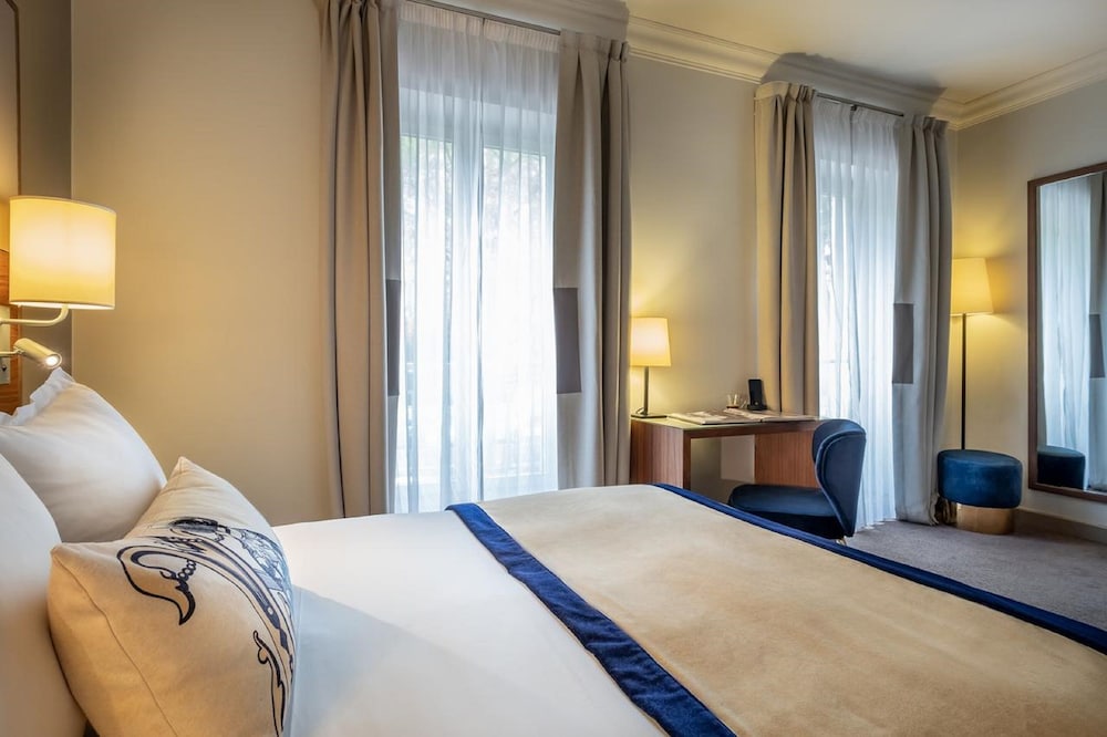 Hotel Le Tourville by Inwood Hotels 18/48