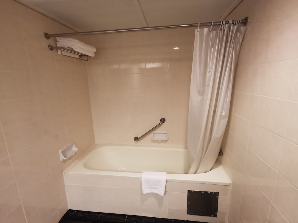 Tongtara Riverview Hotel 62/62