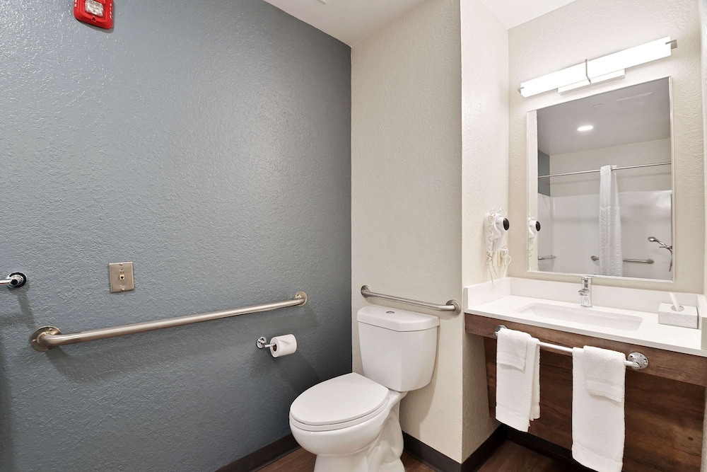 Extended Stay America Miami Airport Doral 25th St 16/56