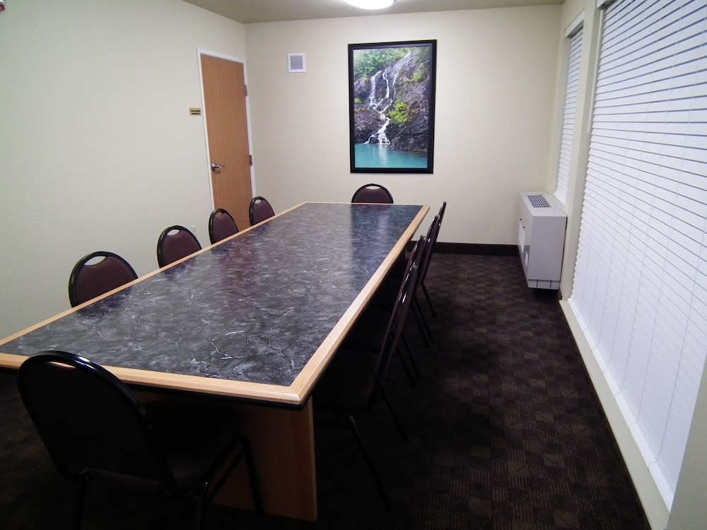 Aspen Suites Hotel Anchorage 20/22