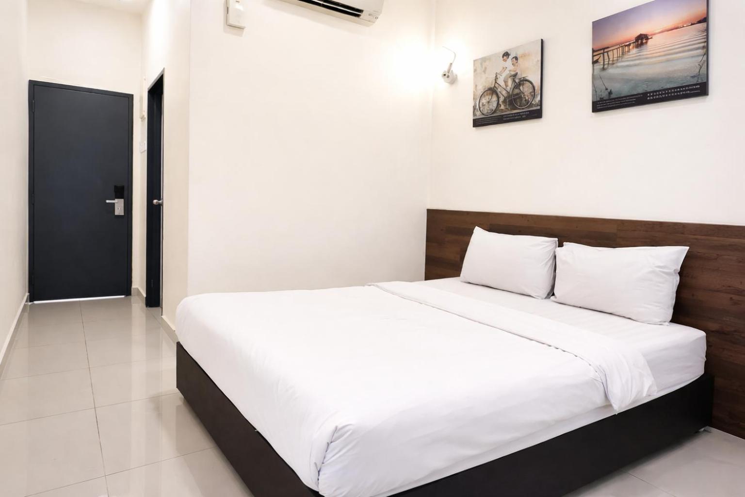 Capital O 89647 Atta Hotel 11/49
