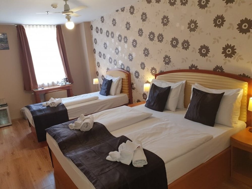 Six Inn Hotel Budapest 8/22