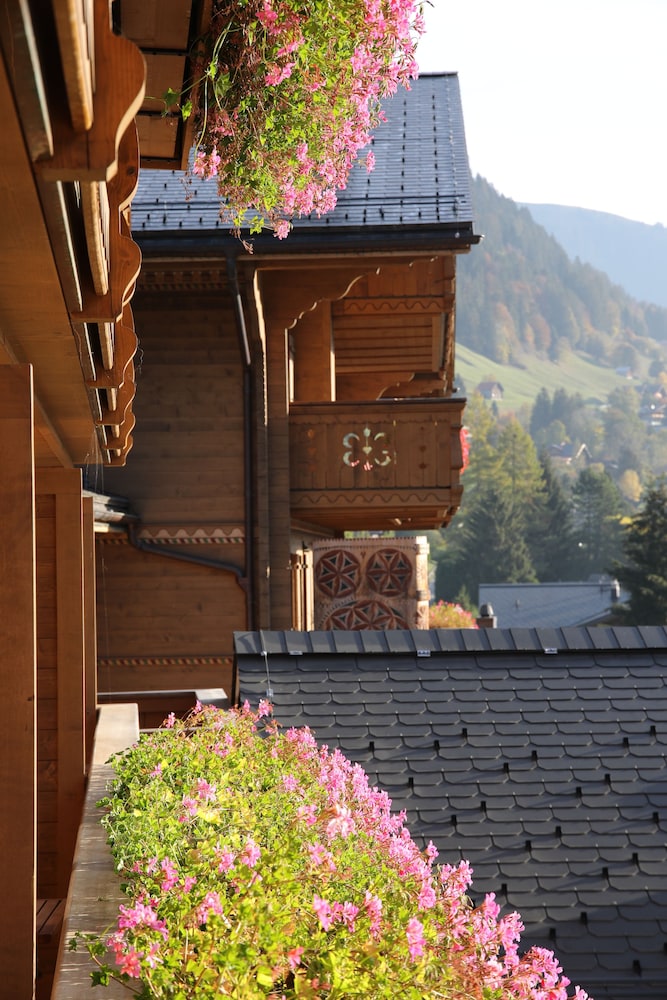 Hotel de Rougemont and Spa 5/50