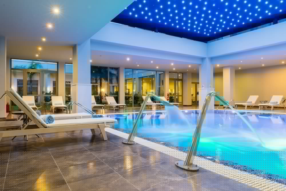 Apollo Blue Hotel 16/50