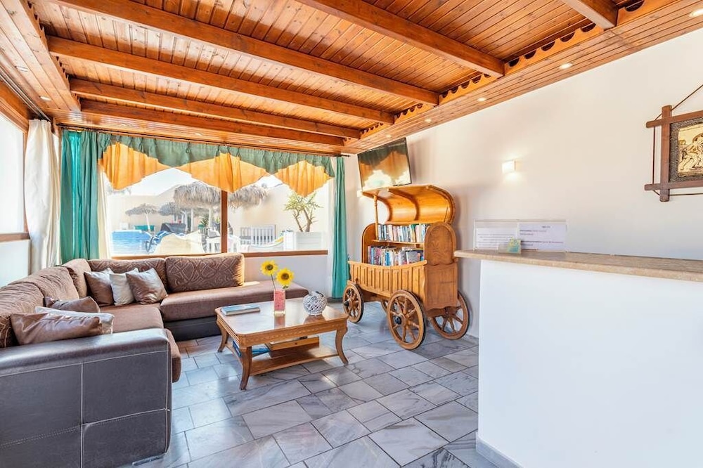 Perissa Bay Hotel 31/50