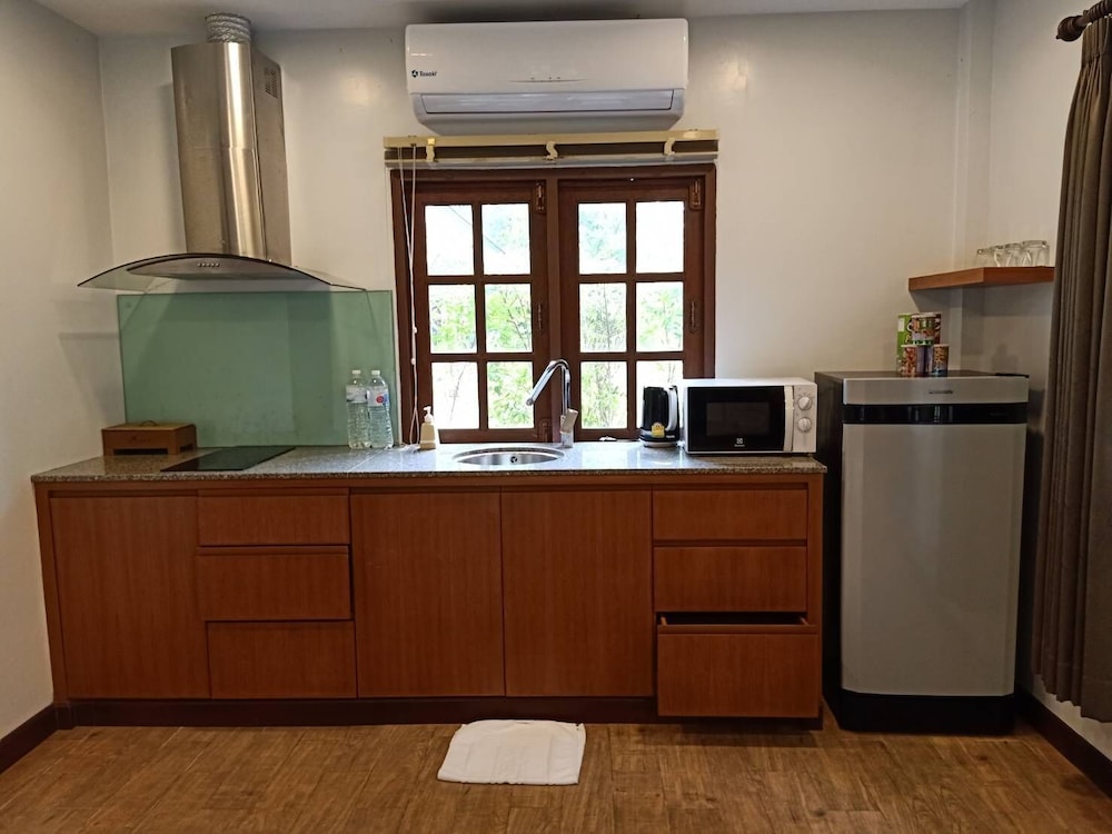 Alisea Pool Villas 14/65