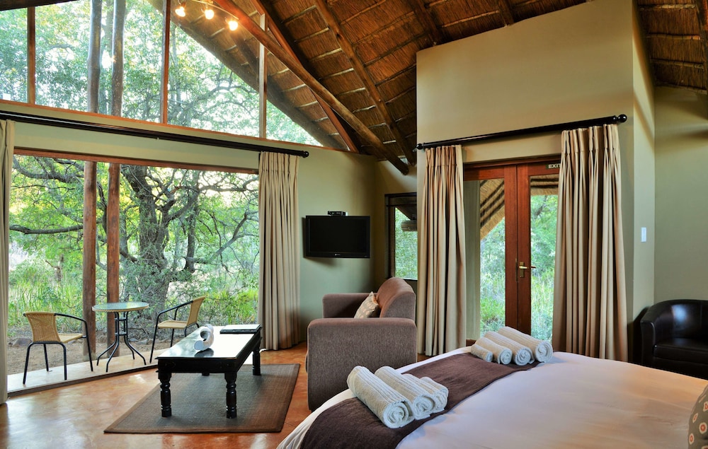 Black Rhino Game Lodge 44/69