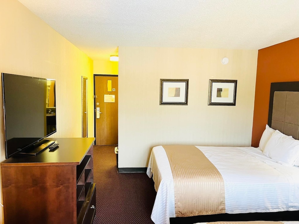 Super 8 by Wyndham Fort Scott 3/49
