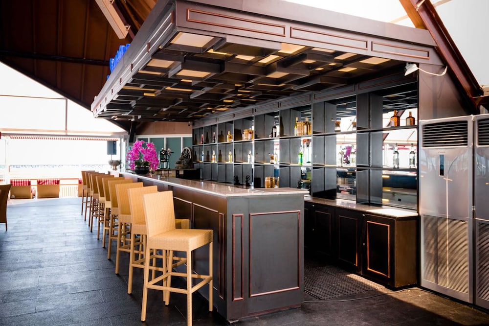 KUTABEX BEACH FRONT HOTEL 44/53