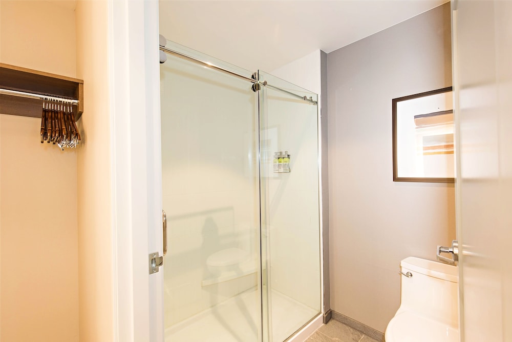 Staybridge Suites Denver North Thornton 21/67