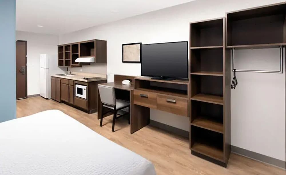 WoodSpring Suites Hermitage - Nashville Airport 7/24