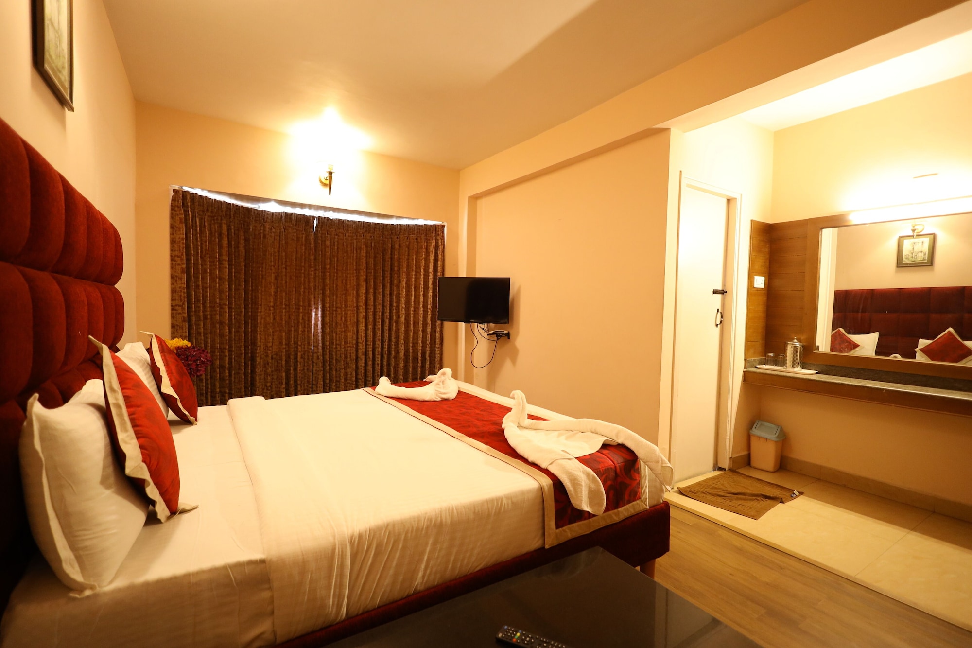 Prince, Deluxe, Queen Bed