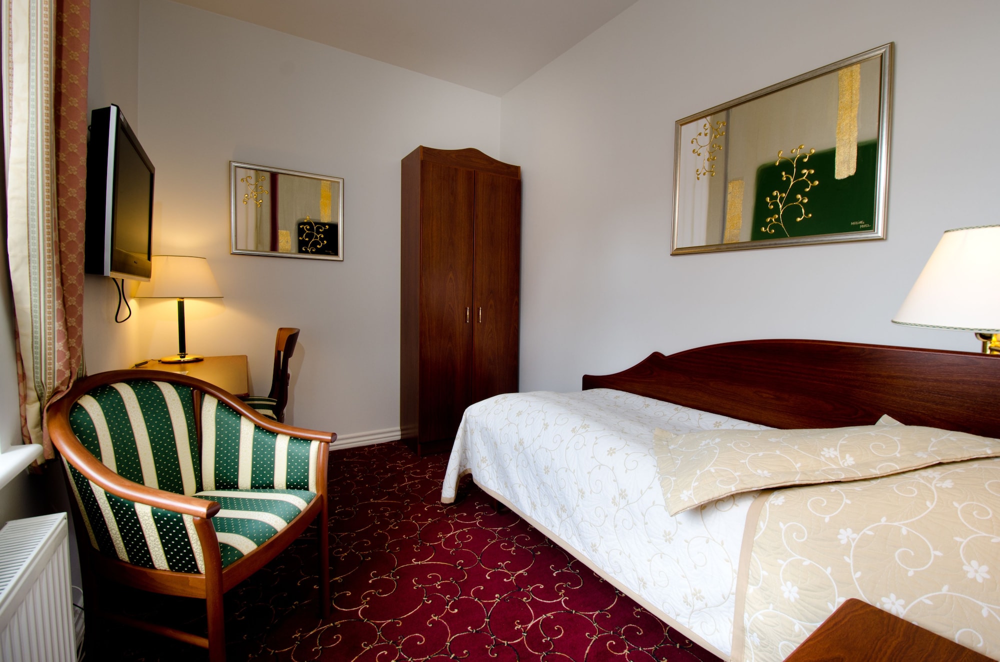 Standard, Single, Single Bed