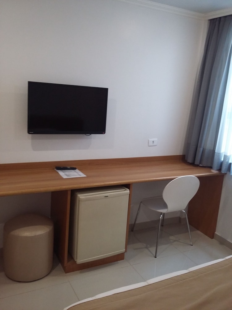 Saionara Hotel 45/53