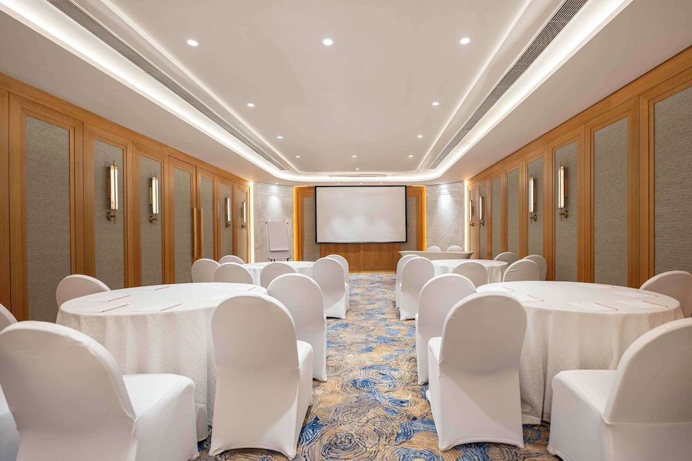 Radisson Gurugram Udyog Vihar 40/48