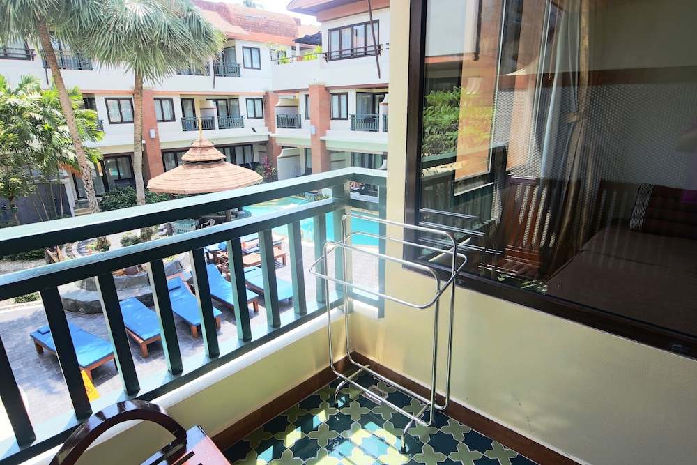 P P Palmtree Resort 42/50
