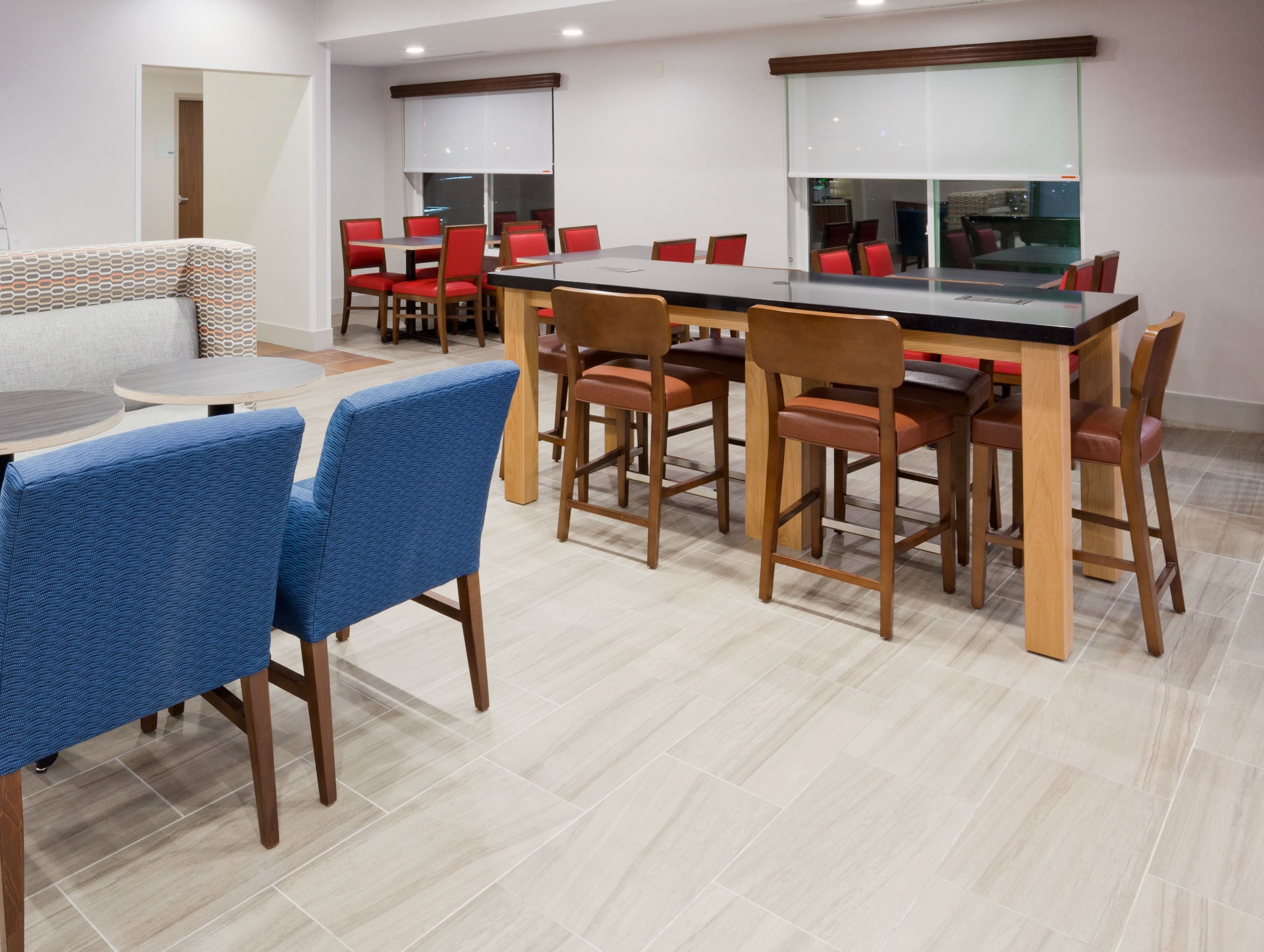 Holiday Inn Express & Suites Dickinson 45/60