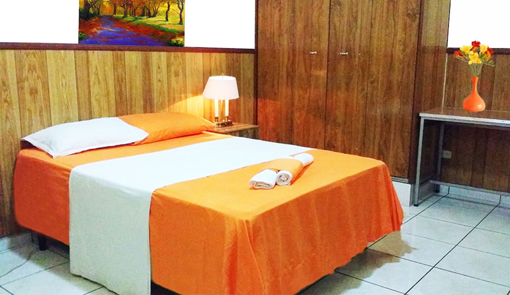 Hotel Manantiales El Salvador 40/52