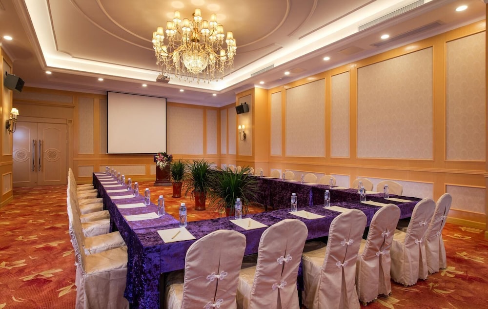 Vienna Hotel Yousong Branch 31/35