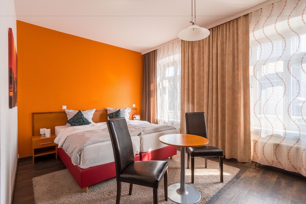 Bayrischer Hof 36/74
