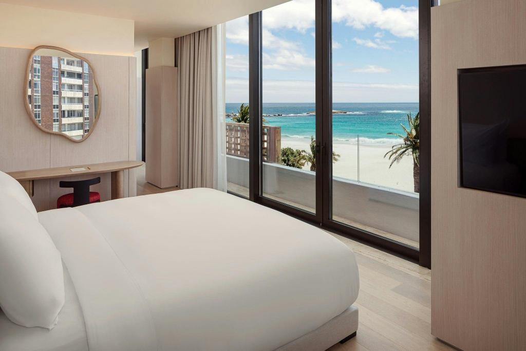 1 Bedroom, Azure, Junior Suite, King Bed, Ocean View