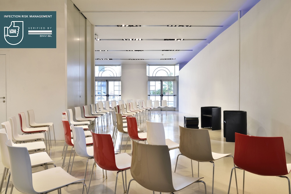 Unahotels Vittoria Firenze 47/63