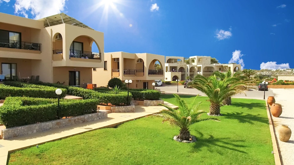 Nanakis Beach Apartments 17/36