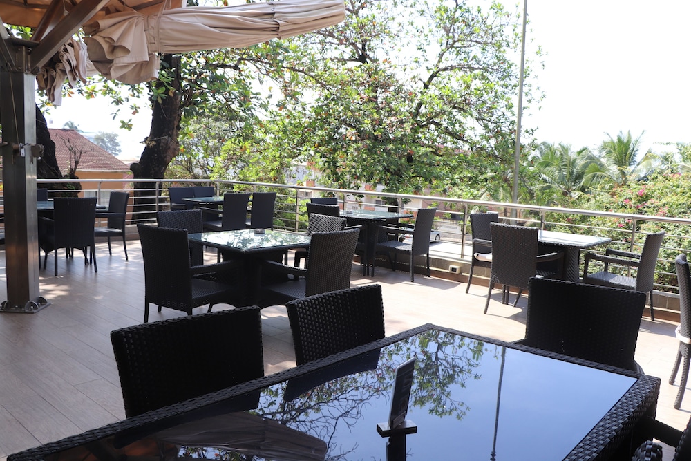Mamba Point Hotel 34/42