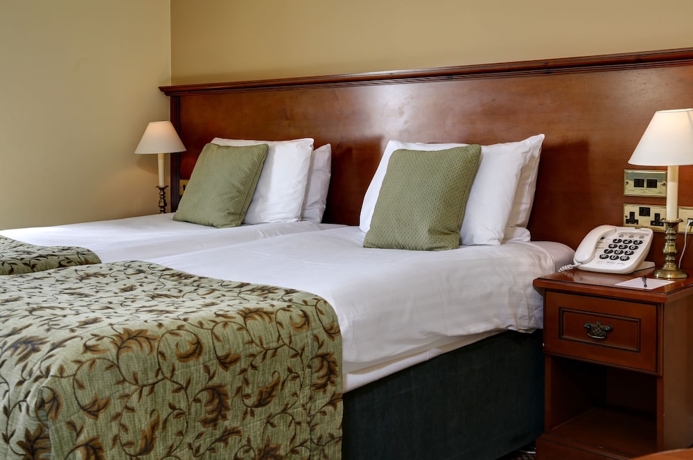 Yew Lodge Hotel East Midlands Airport 20/79