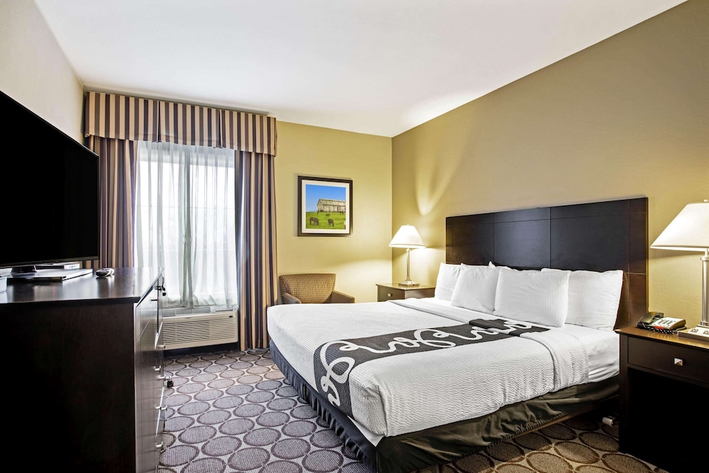 La Quinta Inn & Suites by Wyndham Lexington South / Hamburg 20/40