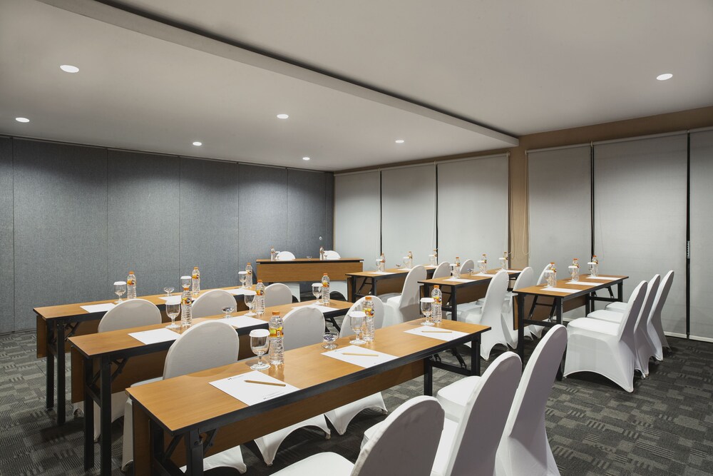 Swiss-Belinn Cibitung 22/29