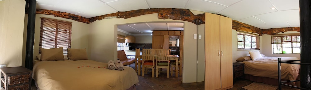 Emahlathini Guest Farm 20/49